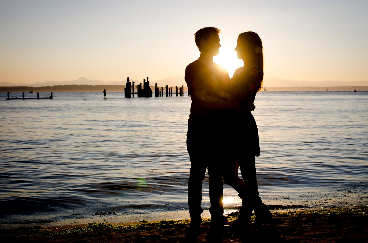 Ryan and Bri Sunset in Seattle