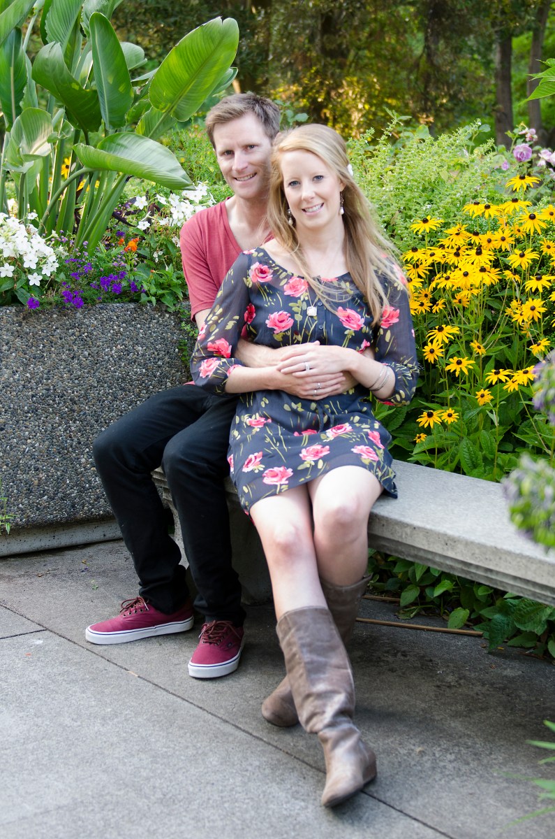Bri and Ryan on a bench the Botanical Garden